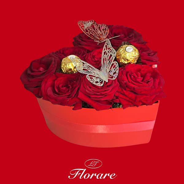 coeur rouge Boîte à fleurs cœur — 10 roses fraîches au choix | Florare