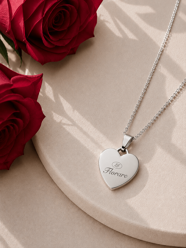 Collier cœur argenté personnalisé - médaille gravée Florare Collier médaille cœur argentée en acier inoxydable personnalisée Florare, gravure sur mesure, cadeau